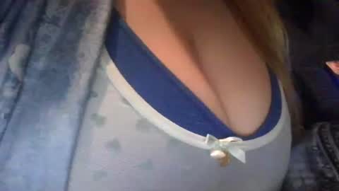 Sunny online show from April 21, 2026, 2:51 am