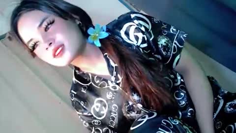 kwen online show from October 14, 2025, 11:44 am