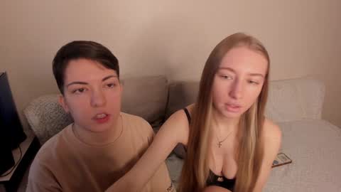 Amanda and  pair in a real life we love each other but can play with you online show from December 17, 2024, 9:17 am