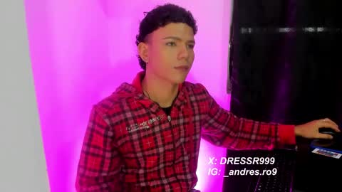 JUSTIN online show from December 4, 2025, 12:03 pm