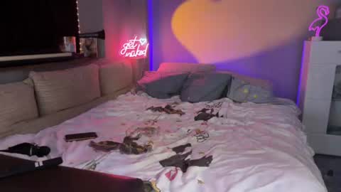Snapshot of secret_lovers1 chatting on June 11, 2026, 7:01 pm Secret Lovers online show from June 11, 2026, 7:01 pm
