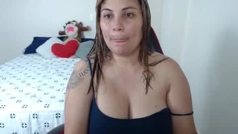 Secret Bella online show from May 15, 2026, 10:55 am