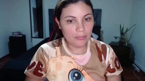 Secret Bella online show from June 3, 2026, 11:02 am