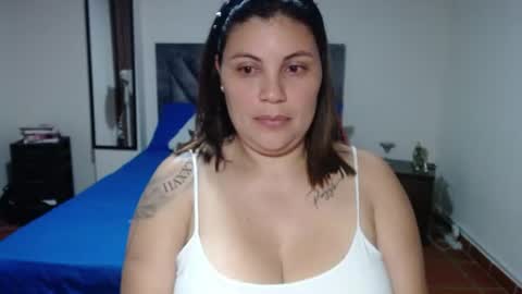 Secret Bella online show from June 22, 2026, 11:40 am