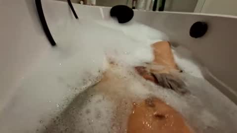 Snapshot of secretmathias chatting on April 2, 2026, 2:37 pm Secretmathias online show from April 2, 2026, 2:37 pm