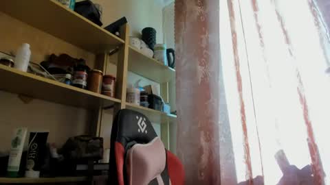 seductive_she_wolf online show from May 11, 2026, 2:45 pm