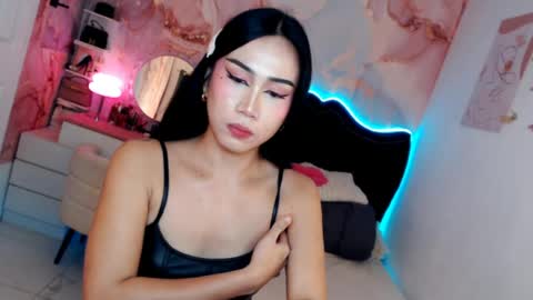 Snapshot of seductive_vana chatting on July 9, 2026, 12:15 am Vanessa online show from July 9, 2026, 12:15 am