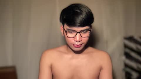 Snapshot of seductive_william chatting on May 5, 2026, 11:07 am William online show from May 5, 2026, 11:07 am