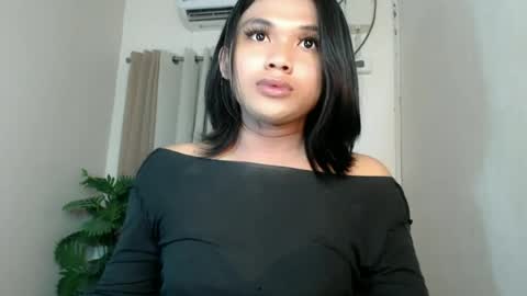 Deluxe online show from June 10, 2026, 7:24 pm