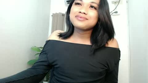 Snapshot of seductivedeluxe69 chatting on July 10, 2026, 5:48 pm Deluxe online show from July 10, 2026, 5:48 pm