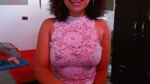 Snapshot of seductress_malia chatting on August 4, 2026, 3:36 pm seductress_malia online show from August 4, 2026, 3:36 pm