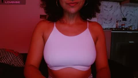 Snapshot of seductress_malia chatting on August 6, 2026, 5:26 pm seductress_malia online show from August 6, 2026, 5:26 pm