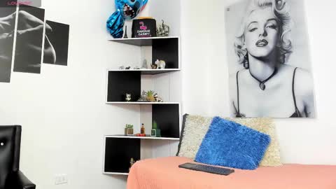 seelena_f online show from November 4, 2025, 10:36 am