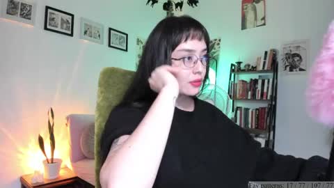 Luciana online show from April 19, 2026, 12:11 am