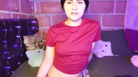 Snapshot of seleena_01 chatting on June 25, 2026, 11:31 pm seleena_01 online show from June 25, 2026, 11:31 pm