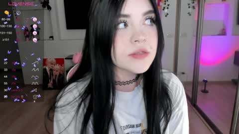 Snapshot of selena___cute chatting on December 13, 2024, 5:16 am Selena online show from December 13, 2024, 5:16 am