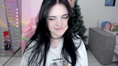 Snapshot of selena___cute chatting on December 30, 2024, 8:32 am Selena online show from December 30, 2024, 8:32 am