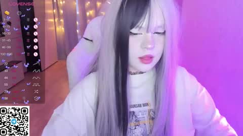 Snapshot of selena___cute chatting on February 10, 2026, 5:44 am Selena online show from February 10, 2026, 5:44 am