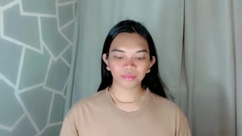 Selena online show from March 1, 2026, 11:34 am