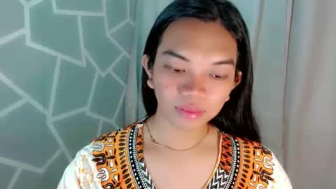 Selena online show from April 22, 2026, 11:50 pm