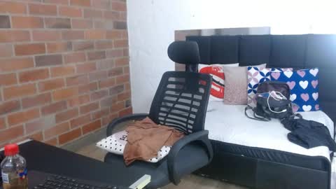 Selena online show from April 23, 2026, 2:35 am