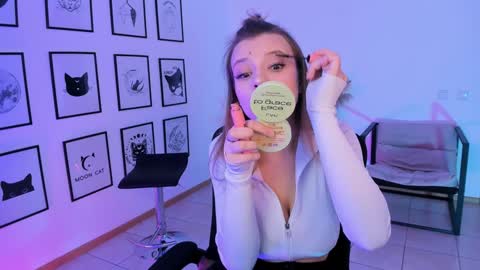 Selena ntmy online show from January 18, 2025, 2:02 pm