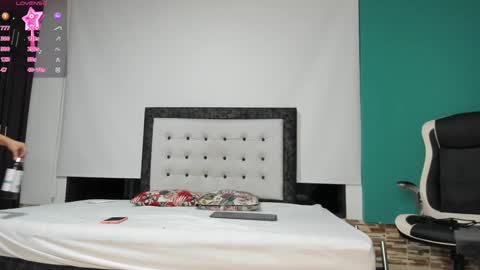  Selena  online show from January 18, 2025, 10:06 am