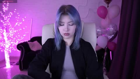 selenairis online show from February 21, 2026, 2:01 am