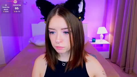 selenamills online show from November 25, 2025, 2:44 am