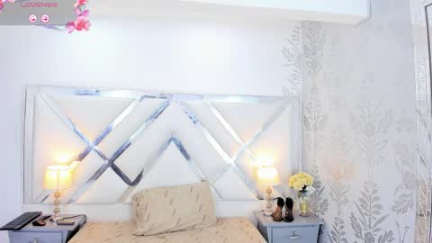 Selena reyess online show from November 23, 2025, 12:49 pm