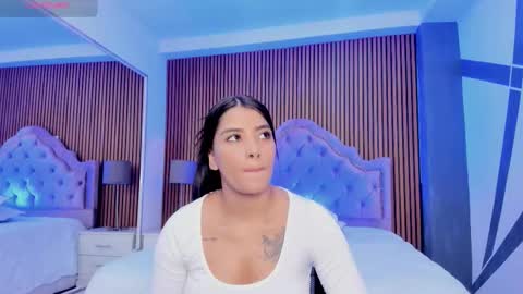 selenastonne online show from October 11, 2025, 8:18 pm