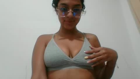 selene online show from September 16, 2025, 5:19 am