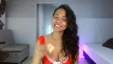 Snapshot of selene_bubble chatting on May 5, 2026, 1:30 pm Selene online show from May 5, 2026, 1:30 pm