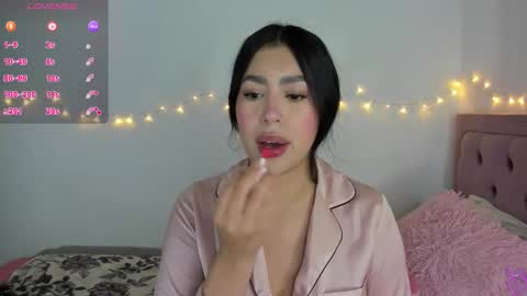 Snapshot of selene_e chatting on February 5, 2026, 10:53 am Karol. online show from February 5, 2026, 10:53 am