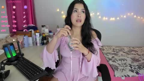 Snapshot of selene_e chatting on February 18, 2026, 10:39 pm Karol. online show from February 18, 2026, 10:39 pm