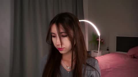 Elizabeth online show from November 23, 2025, 3:23 pm