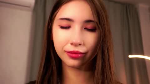 Elizabeth online show from November 29, 2025, 3:15 pm