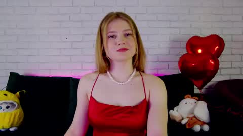 SelinSwarovski online show from February 15, 2025, 4:34 pm