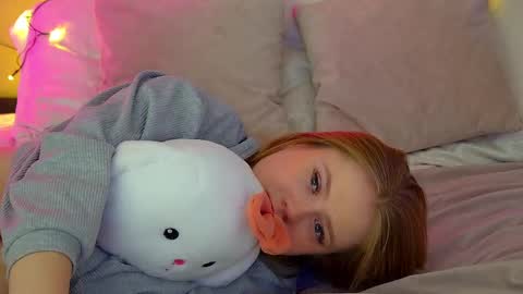 SelinSwarovski online show from March 4, 2025, 12:07 am