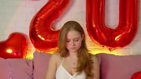 SelinSwarovski online show from September 9, 2025, 5:23 pm