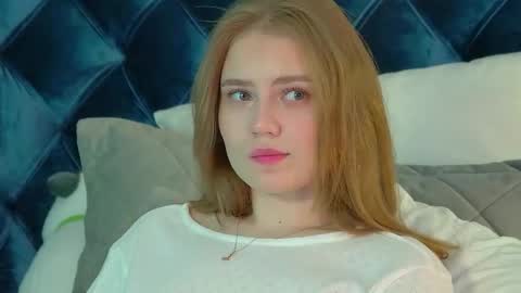 SelinSwarovski online show from February 25, 2026, 6:06 pm