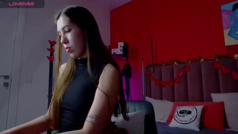 Nicole online show from February 11, 2025, 1:41 am