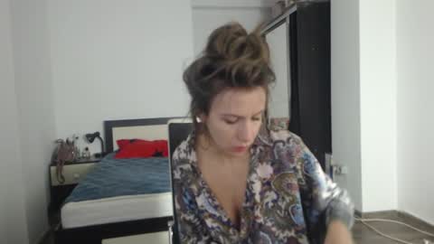 sellena_angels online show from February 28, 2025, 10:30 am