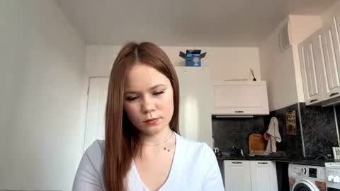 Lily online show from June 18, 2026, 6:02 am