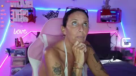 Selvaggia Del Caribe online show from December 21, 2024, 9:25 pm