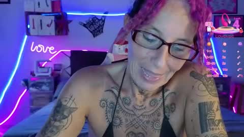 Selvaggia Del Caribe online show from December 15, 2025, 5:50 pm