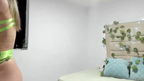 Snapshot of selyn_ chatting on December 29, 2024, 5:31 am Selyn online show from December 29, 2024, 5:31 am