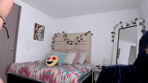 Snapshot of selyn_ chatting on October 20, 2025, 1:55 pm Selyn online show from October 20, 2025, 1:55 pm