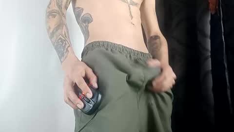 Snapshot of sem_alas chatting on February 8, 2025, 6:01 am sem_alas online show from February 8, 2025, 6:01 am