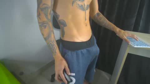 Snapshot of sem_alas chatting on February 24, 2025, 11:41 pm sem_alas online show from February 24, 2025, 11:41 pm